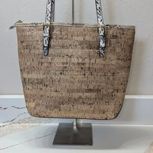 Anne Klein NWT! Beautiful bag and card wallet, croc emboss details. Gorgeous! - Picture 8 of 8